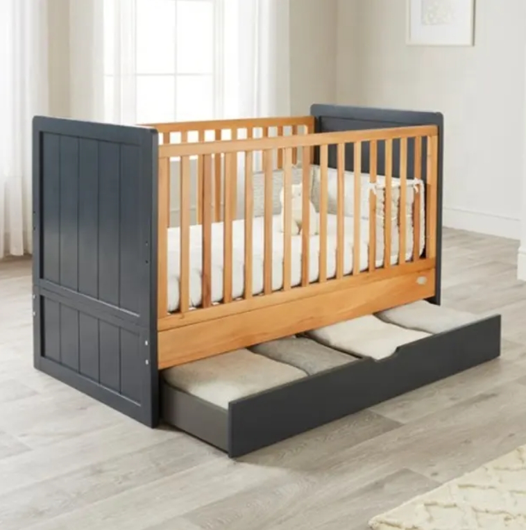 Convertible Cribs With Storage - огляд і ціна Convertible Crib Set